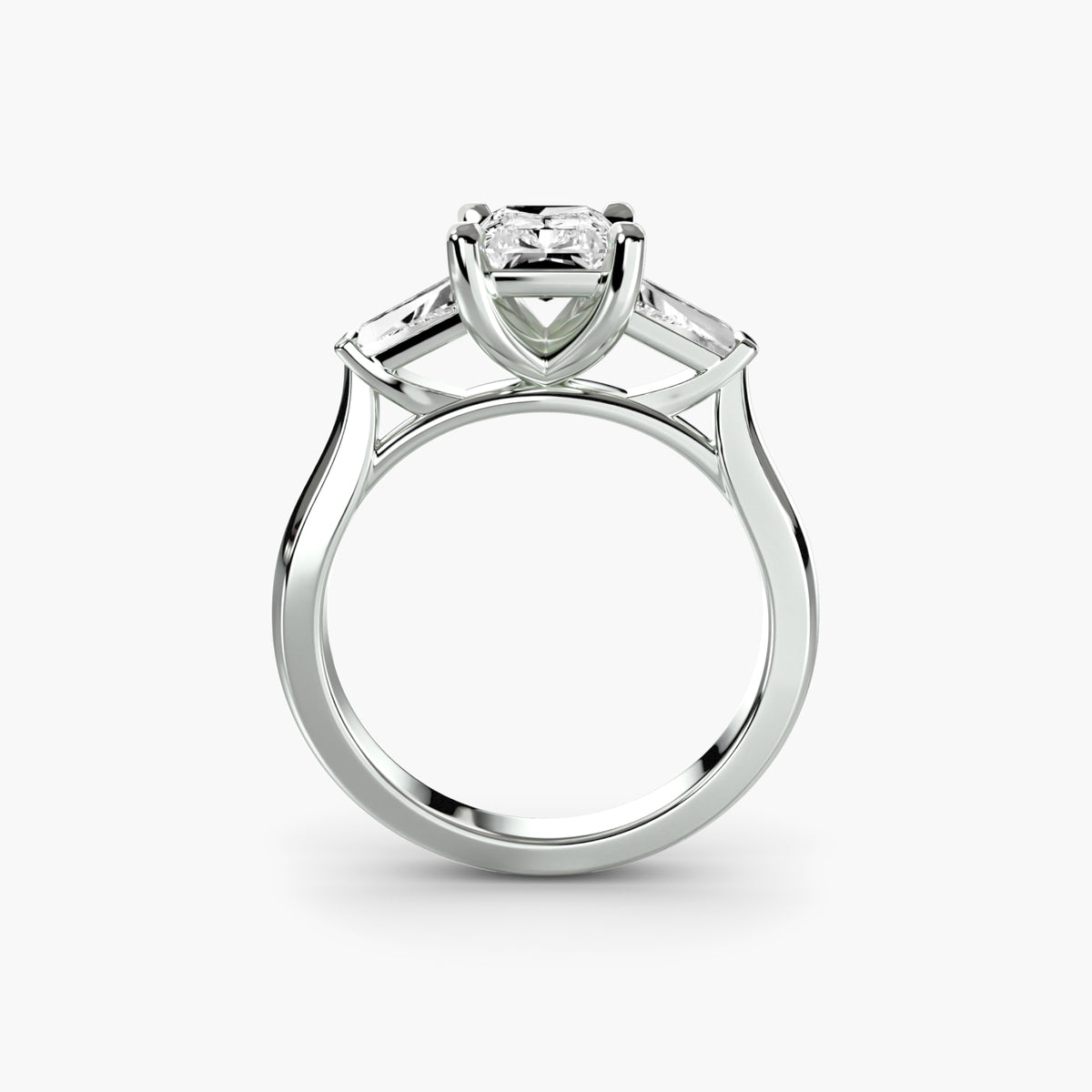 Trilogy Ring with Side Baguette Diamonds Riflesso