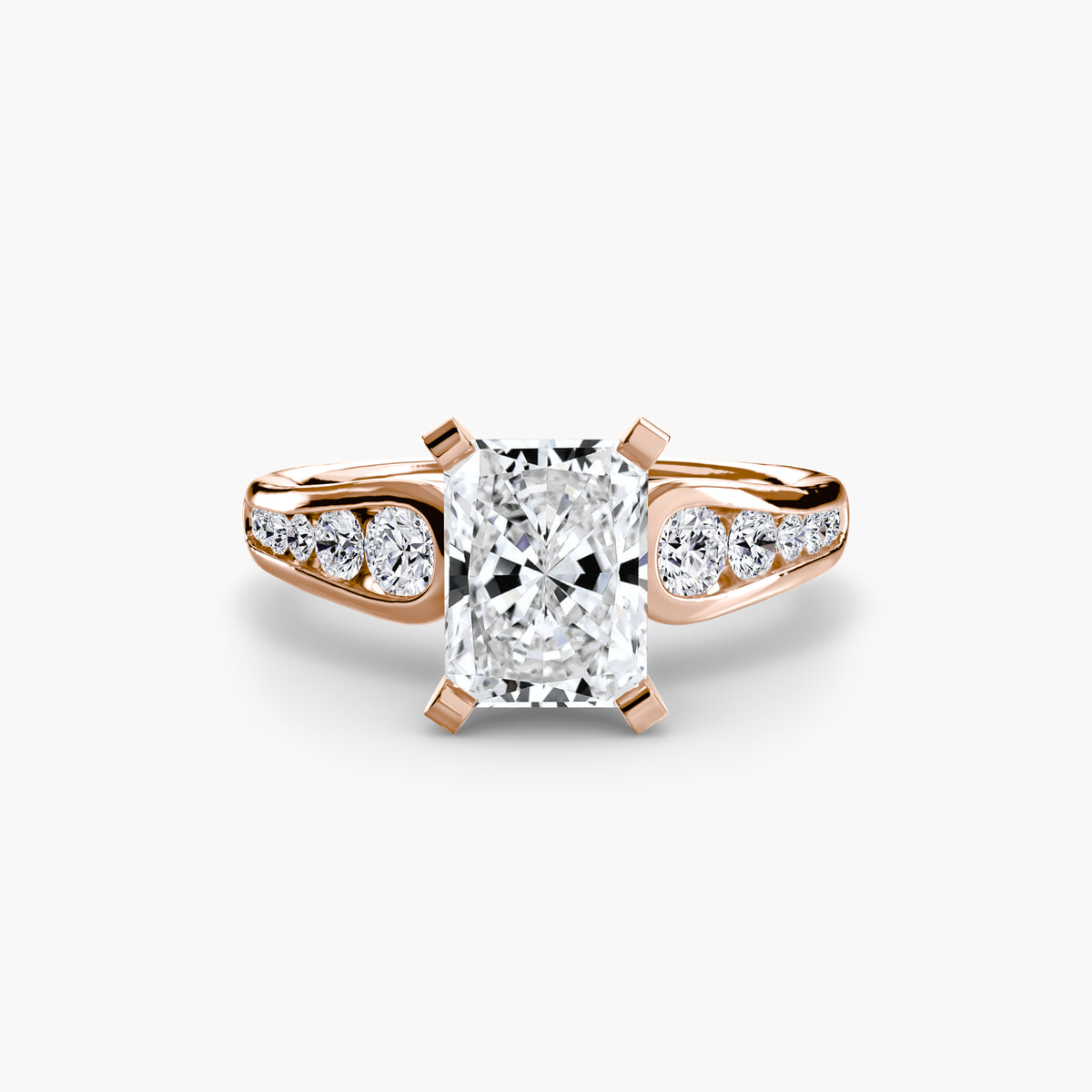 Solitaire with Luna Pavé