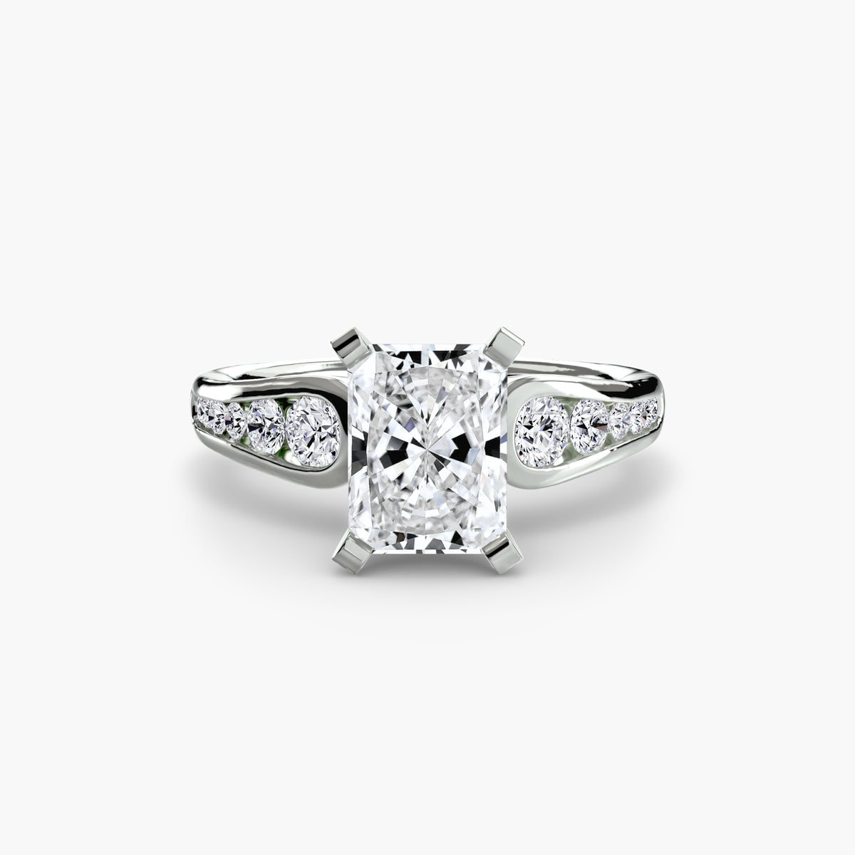 Solitaire with Luna Pavé