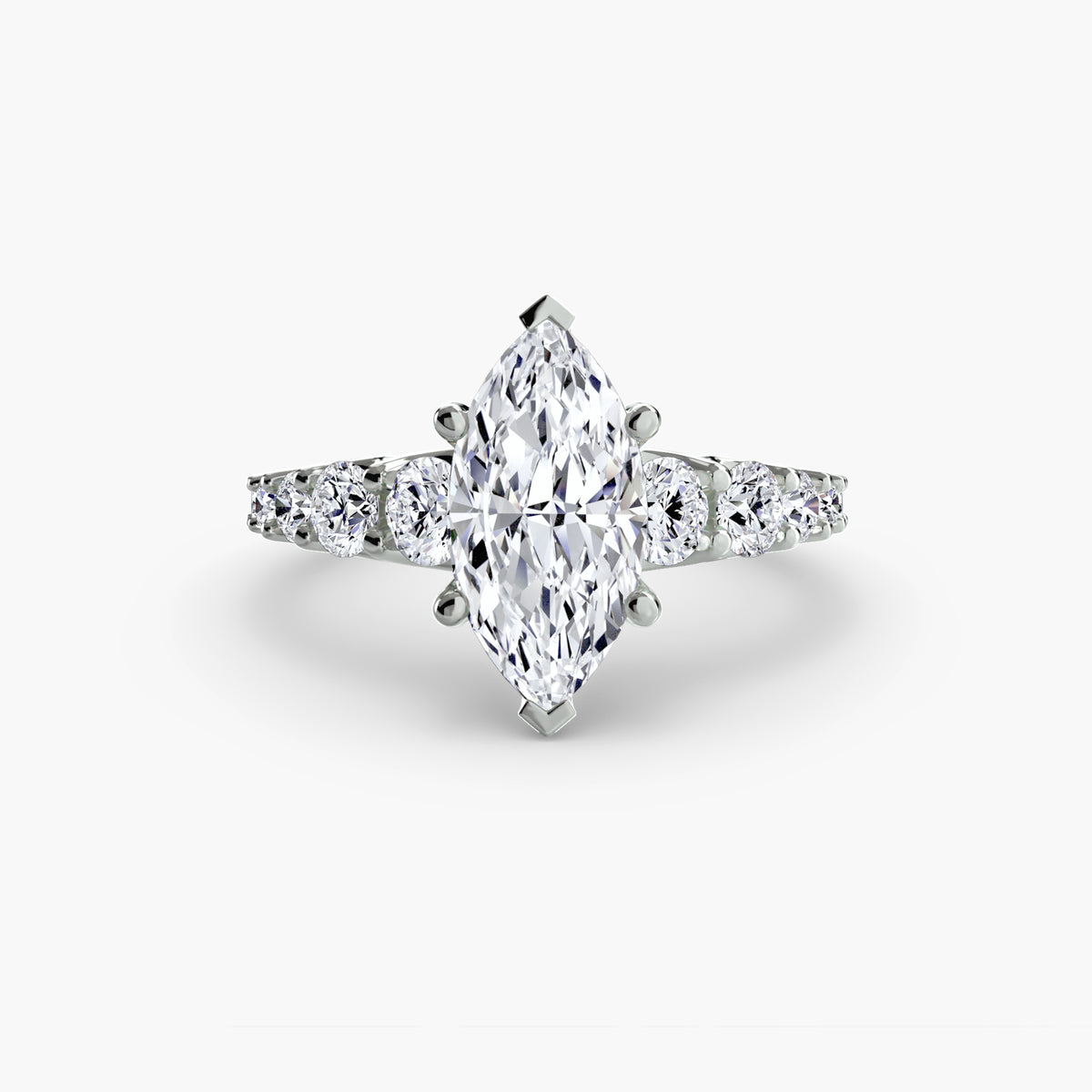 Anello con Pietre a Scalare