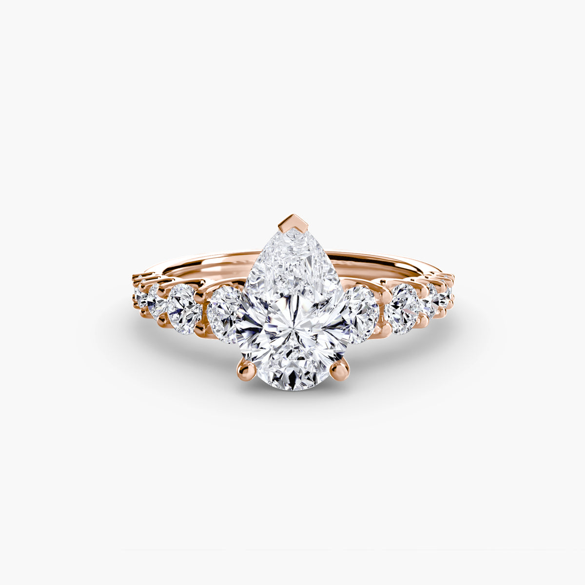 Anello con Pietre a Scalare